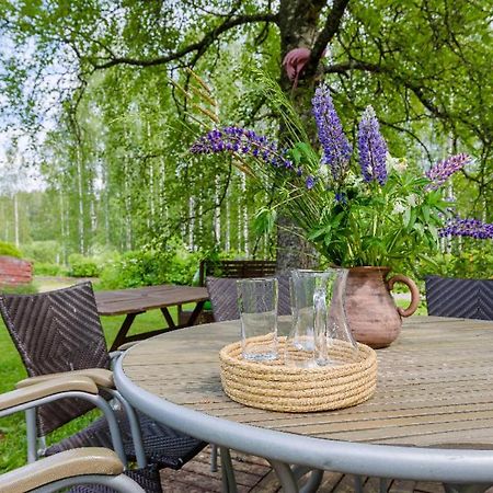 Poppelstrand Nuuksio, Pet Friendly Guest Apartment Ngoại thất bức ảnh