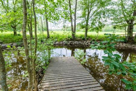 Poppelstrand Nuuksio, Pet Friendly Guest Apartment Ngoại thất bức ảnh