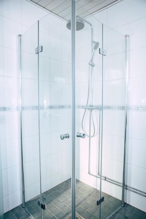 Poppelstrand Nuuksio, Pet Friendly Guest Apartment Ngoại thất bức ảnh